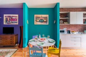Monica's Groove: a Friends' Inspired Apartment